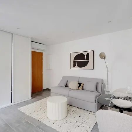 Charming - Ac- 2p- Sentier